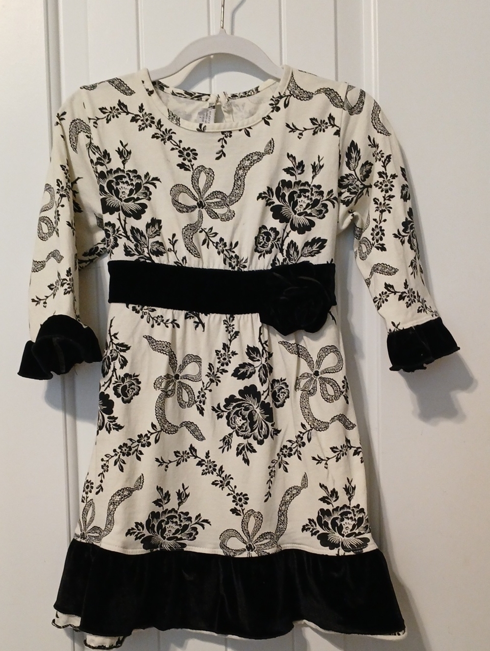 TraLaLa Holiday Black Flower Dress Girls 4